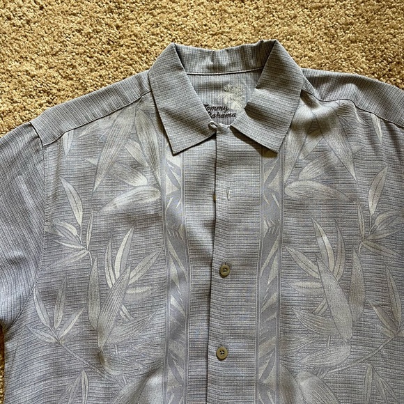 Tommy Bahama Button Up - Picture 4 of 6
